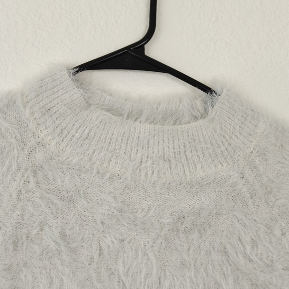 Anthropologie Pilcro Eyelash Short Sleeve Tee Baby Sweater Fuzzy Mock In Grey SM - Picture 6 of 10